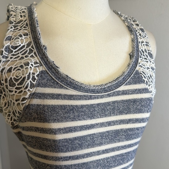 GUESS Maxi Terry Cloth Blue White Striped Lace Dress size S Small Beach Vacation - Picture 2 of 7